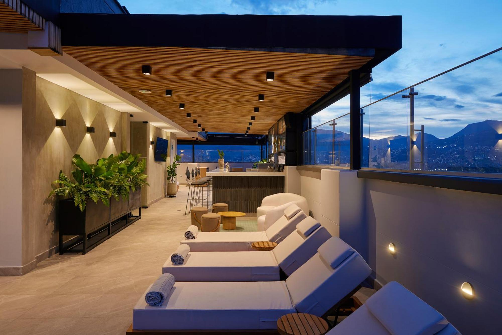 Hotel Selis Medellin Exterior photo